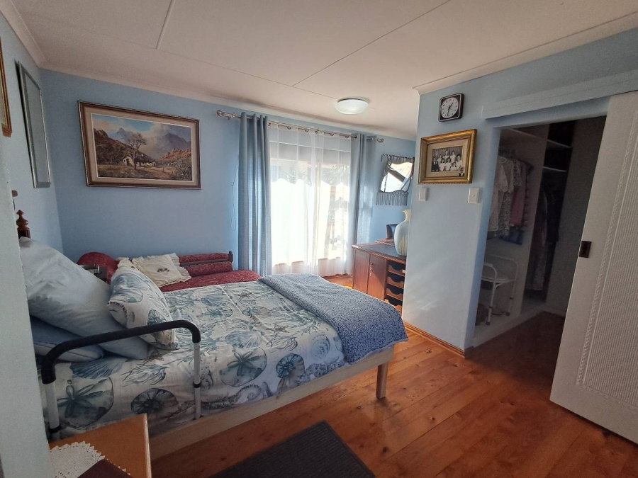 4 Bedroom Property for Sale in Dana Bay Western Cape